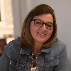 Meet your Posher, Camille